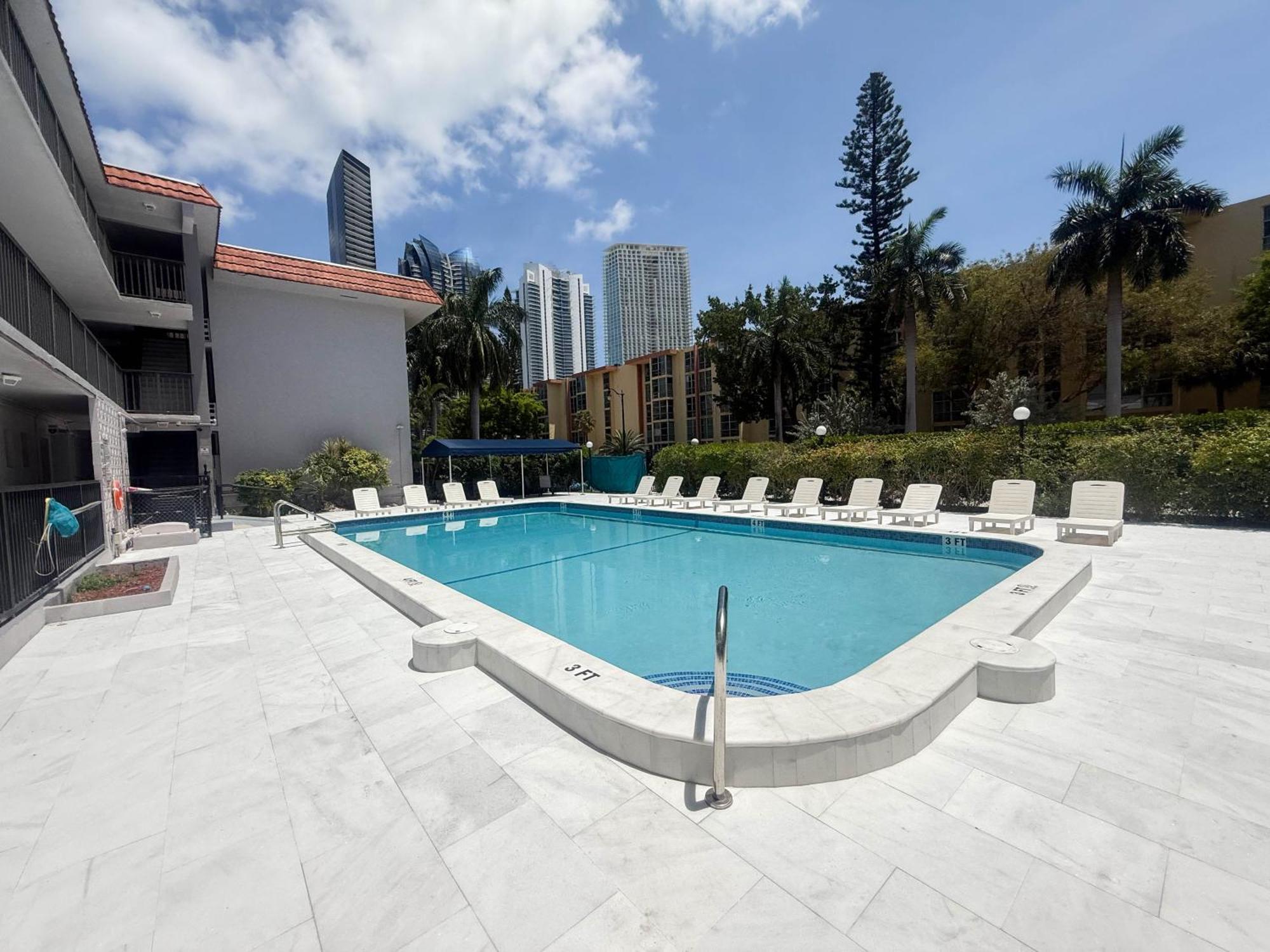 Sunny Isles Apartments By Miarentals Sunny Isles Beach Eksteriør billede
